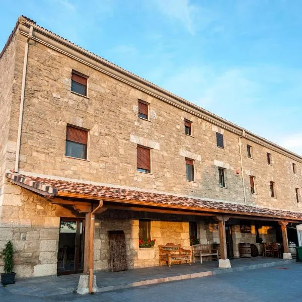 Albergue turístico "La Fábrica", hotel v destinaci Tardajos