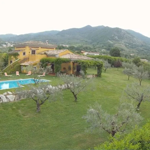 Le Ninfee, hotel v destinaci Cassino