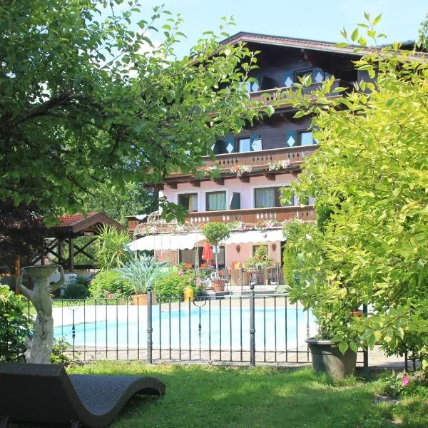 Altachhof Hotel und Ferienanlage: Rain şehrinde bir otel