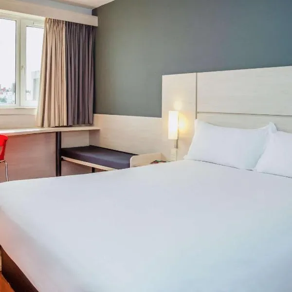 ibis Montevideo Rambla: Montevideo'da bir otel