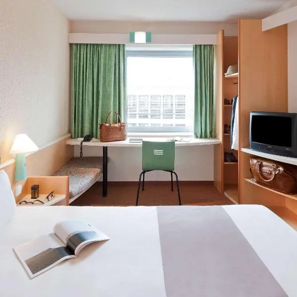 Ibis Madrid Alcorcon Tresaguas, khách sạn ở Alcorcón