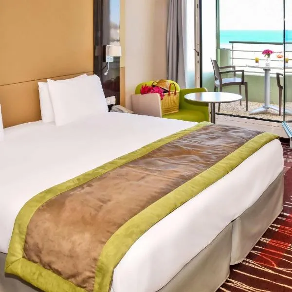 Mercure Granville Le Grand Large – hotel w mieście Granville