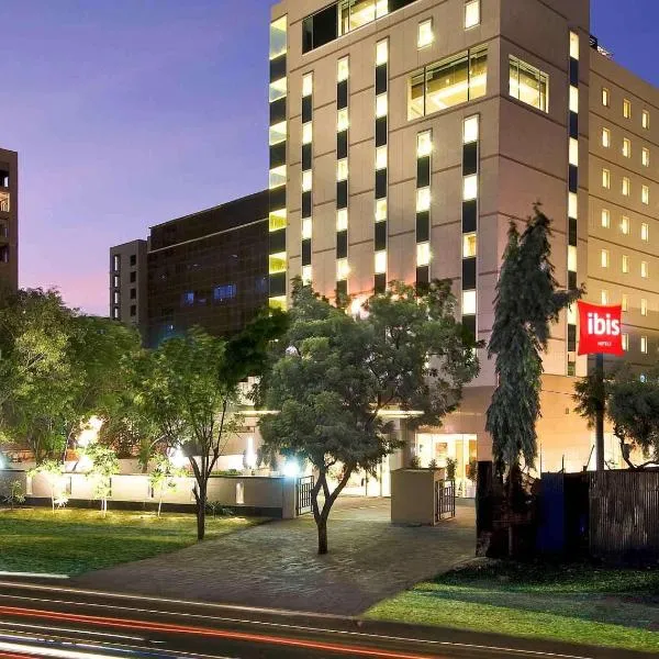 ibis Pune Viman Nagar - An Accor Brand, hotel v destinaci Puné