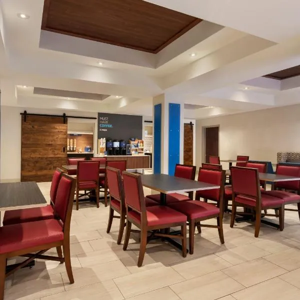 Holiday Inn Express Hotel & Suites Durant by IHG, hotel en Durant