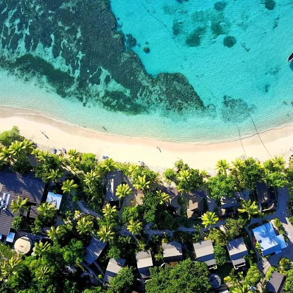 Blue Lagoon Beach Resort, hotel en Nacula Island