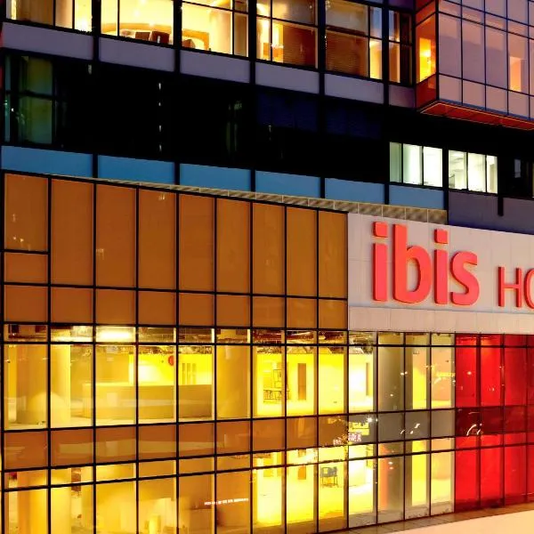 イビス 香港 セントラル アンド シェンワン（Ibis Hong Kong Central & Sheung Wan）、香港のホテル