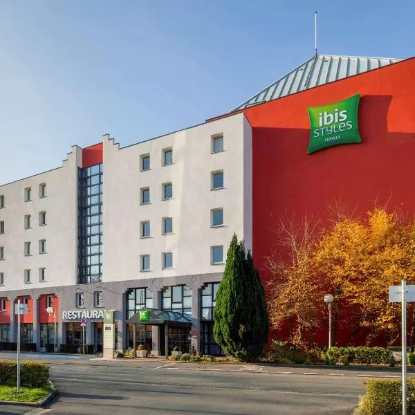 Ibis Styles Lille Marcq En Baroeul، فندق في ماركب-ان-باروئيل