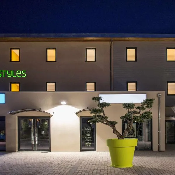 ibis styles Villeneuve Sur Lot, hotel em Villeneuve-sur-Lot