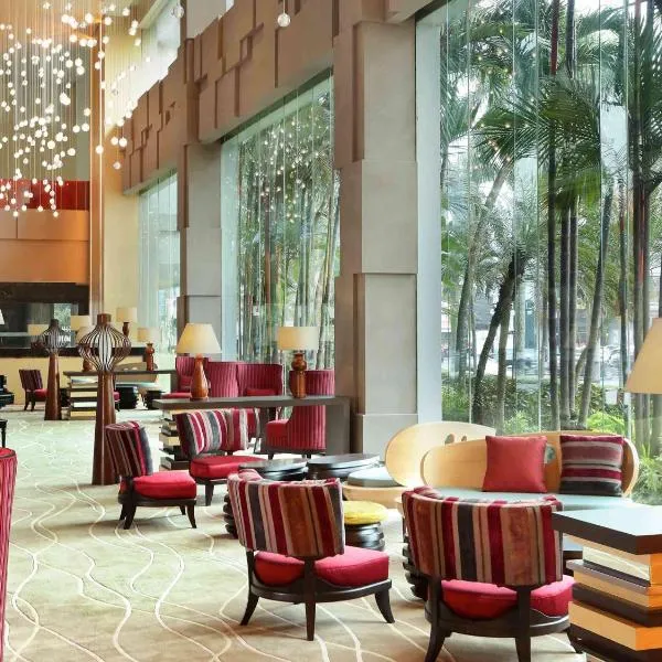 Grand Mercure Medan Angkasa: Medan şehrinde bir otel