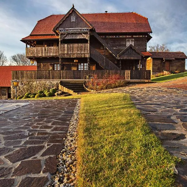 Imanje Tomašić, hotel in Podvornica
