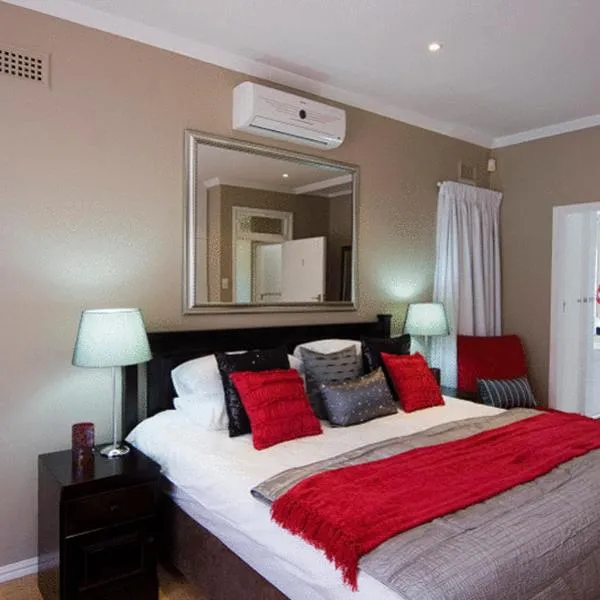 Dog Friendly Bed and breakfast $Durban - $La Loggia on Portland