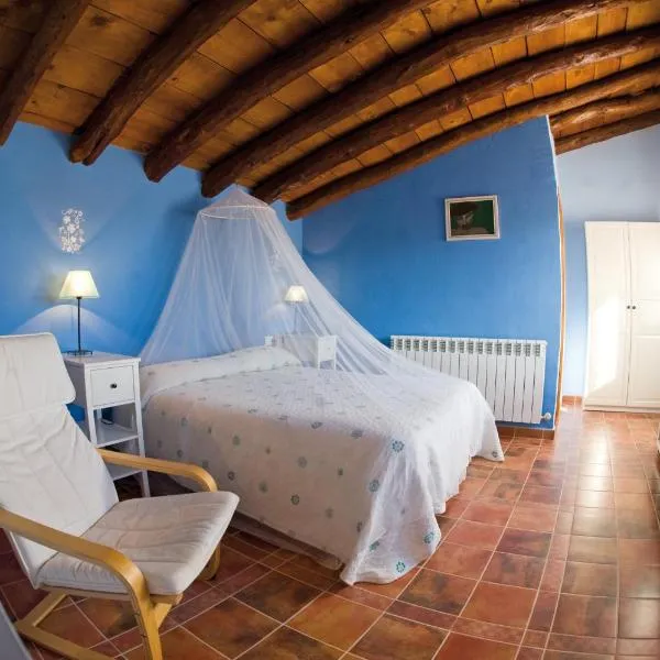 Casa Rural FuenteVieja, hotel v destinaci La Mata de los Olmos
