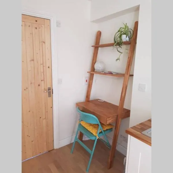 Cosy, self contained annex, hotel em Cambridge