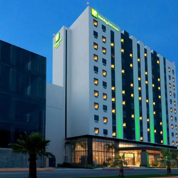 Holiday Inn & Suites - Monterrey Apodaca Zona Airport, an IHG Hotel, hotell i Rancho Los Encinitos