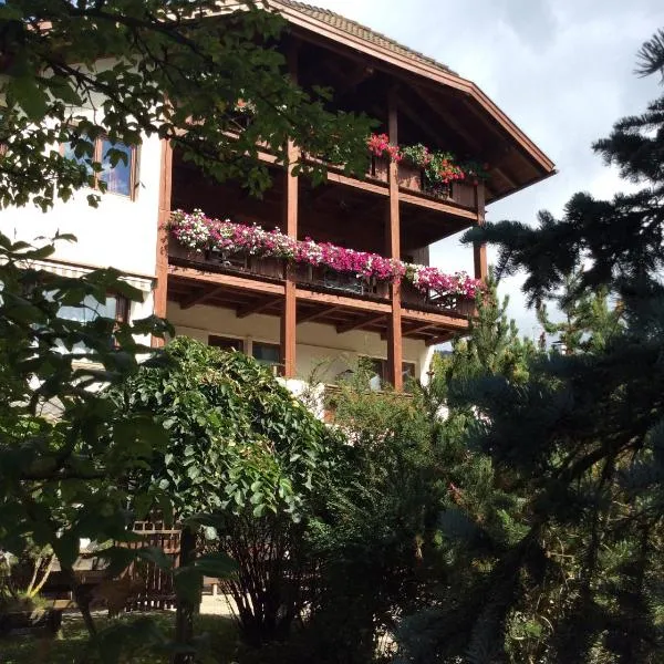 Residenze Sonnenschein Casa Bianca: Villabassa'da bir otel
