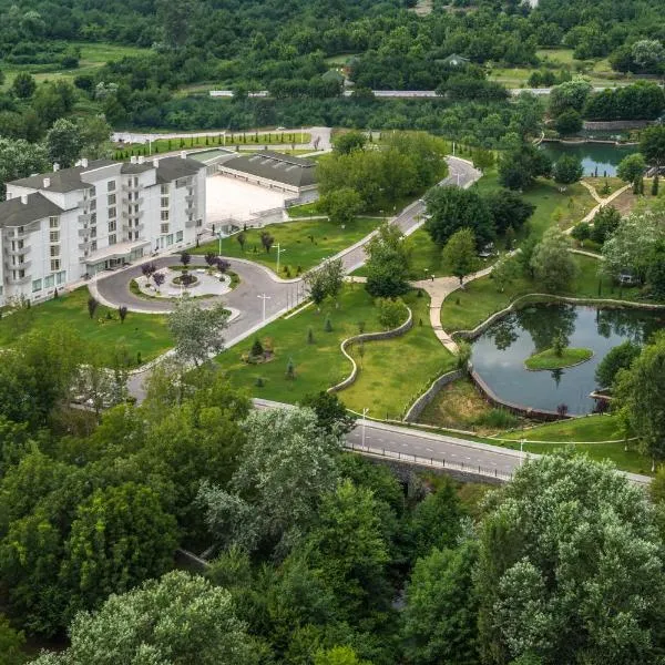 Gabala Yengice Thermal Resort Hotel, hotel in Topçu