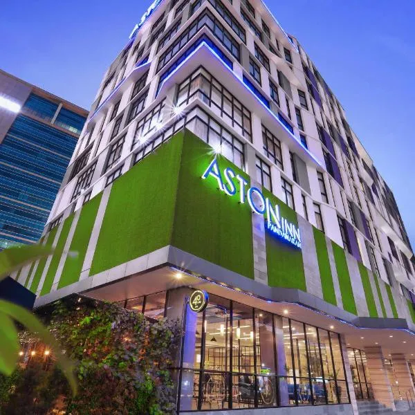 Aston Inn Pandanaran, hotel v mestu Semarang