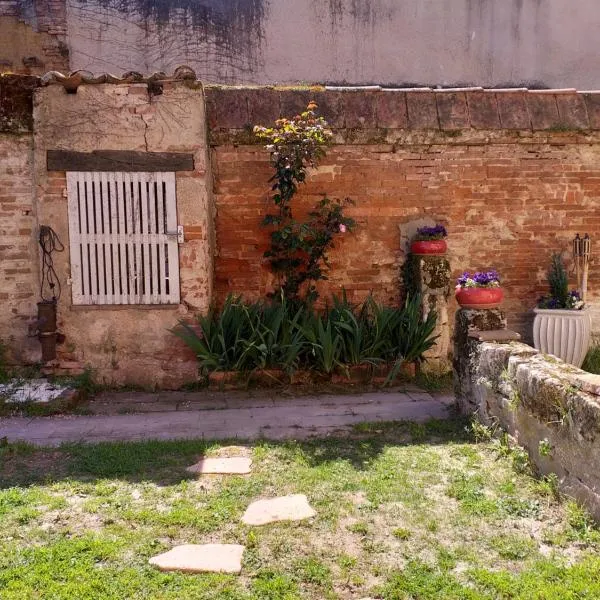 Auberge des chemins, hotel en Moissac