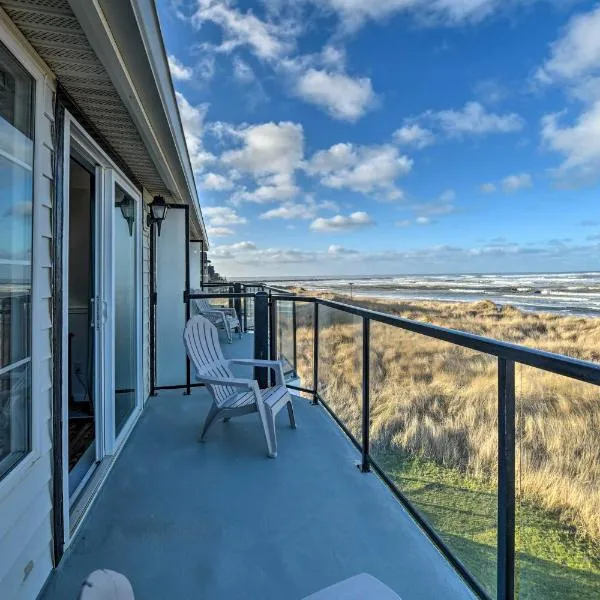 Eagles View Condo in Ocean Shores with 3 Balconies, hotel en Ocean Shores