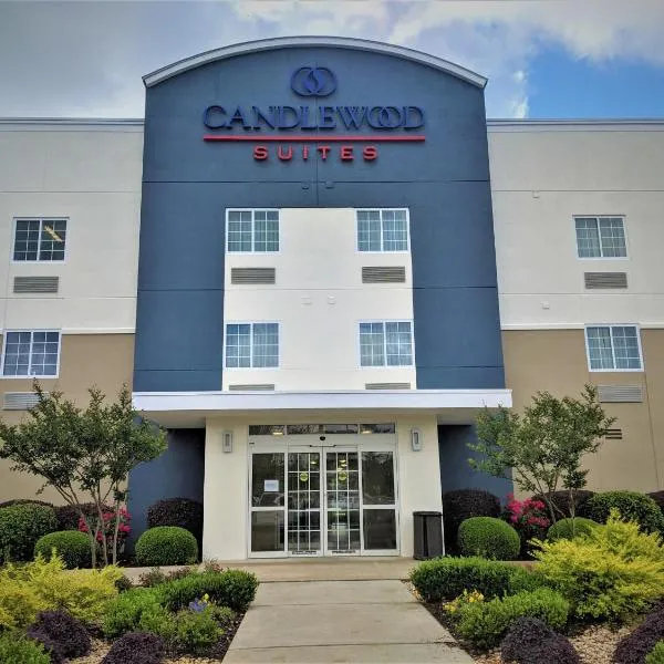 Candlewood Suites Macon by IHG, hotel di Macon