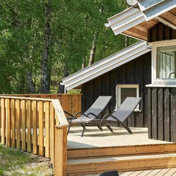 Luxury Retreat near Beach, hôtel à Neksø