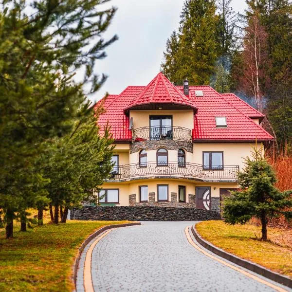 Dom na Turystycznej, hotel v destinaci PyzÃ³wka