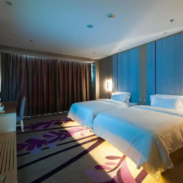 Lavande Hotel Langzhong Railway Station And International Trade City, hotel i Langzhong