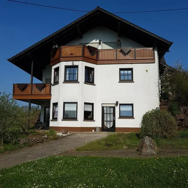 Ferienwohnung Familie Weber, hotel in Waldhölzbach