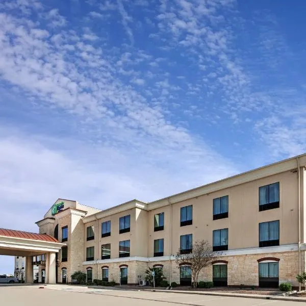 Floresville에 위치한 호텔 Holiday Inn Express Hotel & Suites Floresville, an IHG Hotel