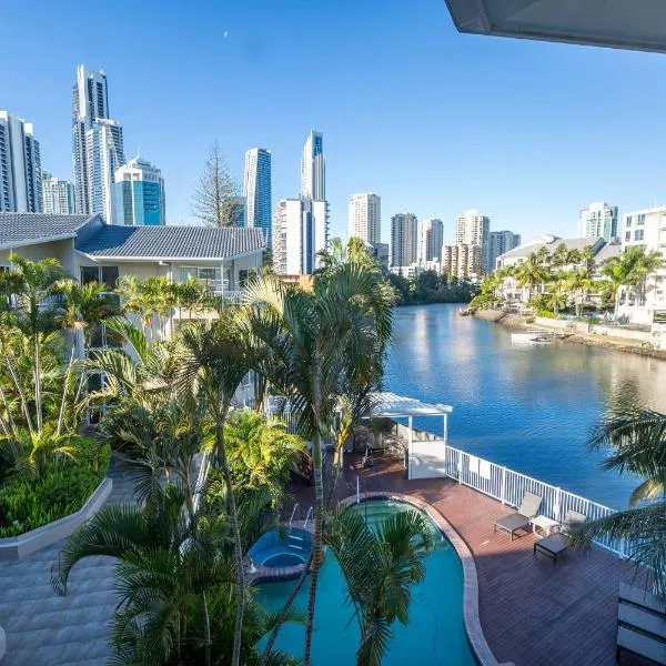 Surfers Del Rey to Brisbane Airport (BNE) premium and luxurious chauffeur service