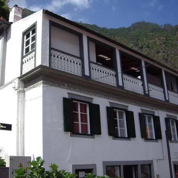 Holidays Madeira: São Vicente şehrinde bir otel