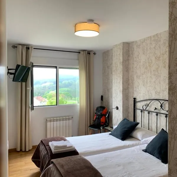 Pension 23-Vinte e Tres, hotel v destinaci O Pedrouzo