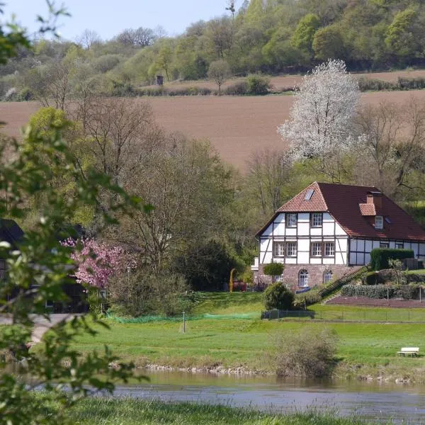Ferienwohnung Weserblick Polle, hotel en Polle