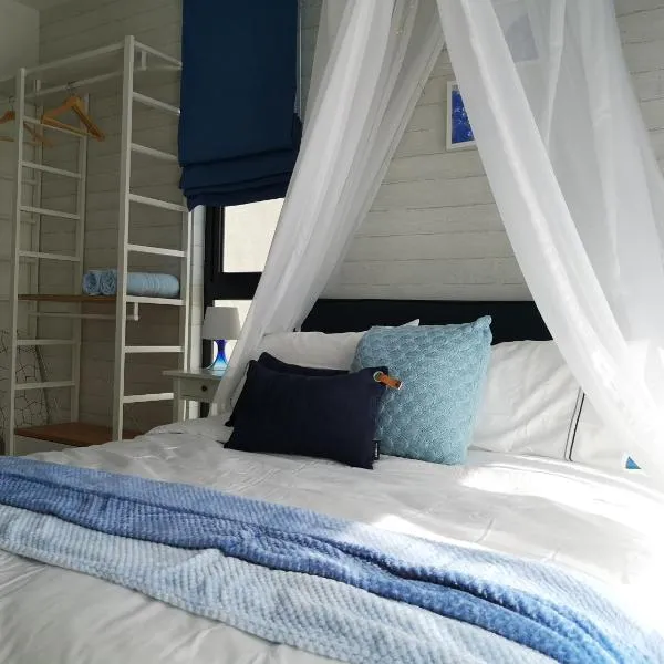 H2O Residences Marine Blue by ADDS, hotel in Petaling Jaya