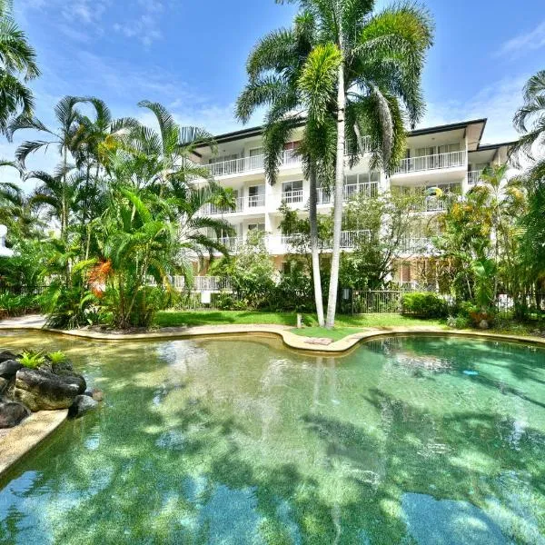 Golden Sands Beachfront Resort, hotel di Yorkeys Knob