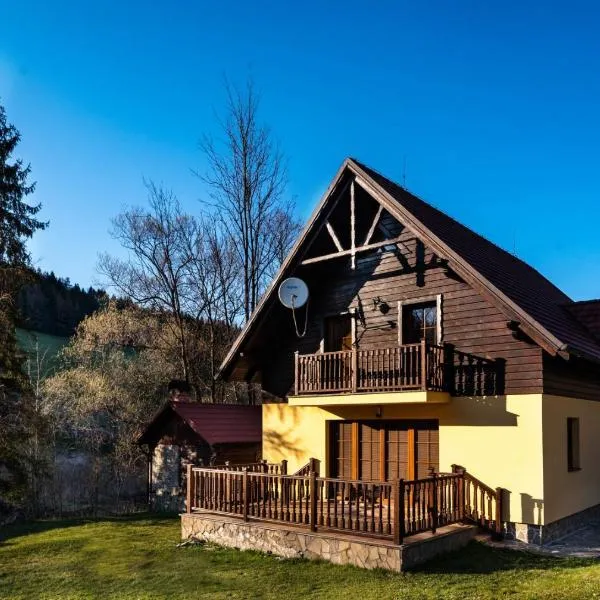 Chalupa Josta - 4 spálne - 3 kúpeľne - krytý altánok - skibus zastávka - wifi, hôtel à Jezersko