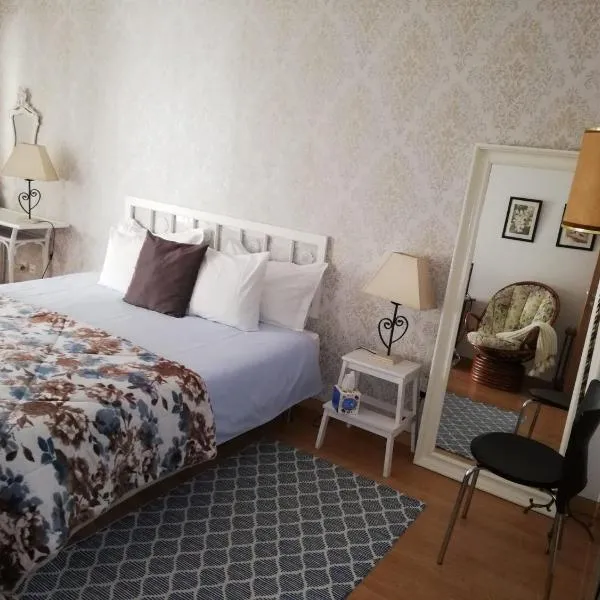 Quinta Nova Guest Room, hotel en Odivelas