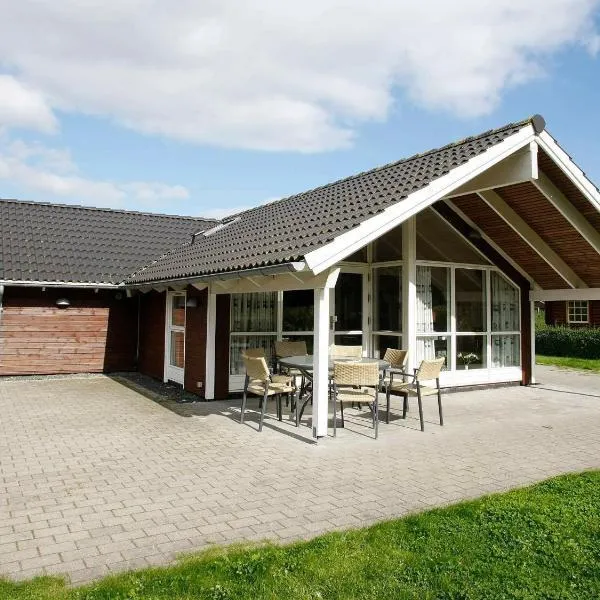 8 person holiday home in Juelsminde-By Traum, hotel v destinaci Sønderby