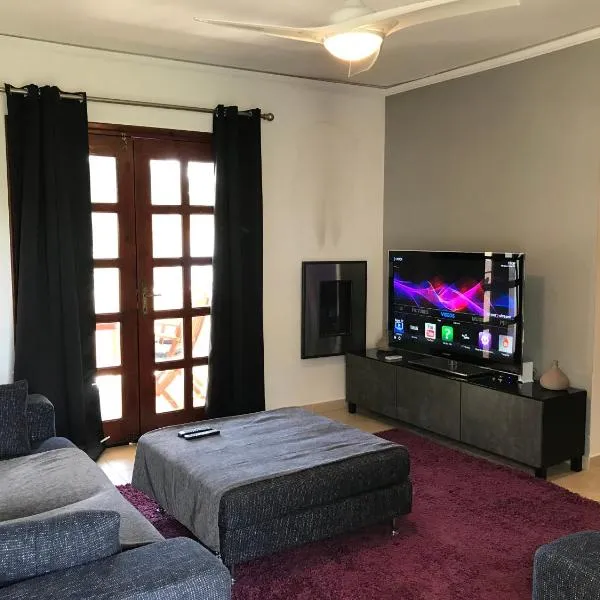 Apokryfo, one bedroom apartment close to the beach, hotel v destinaci Pissouri