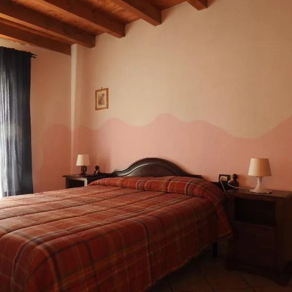 Affittacamere "Nel Paese di Alice", hotel v destinácii Borghetto di Vara