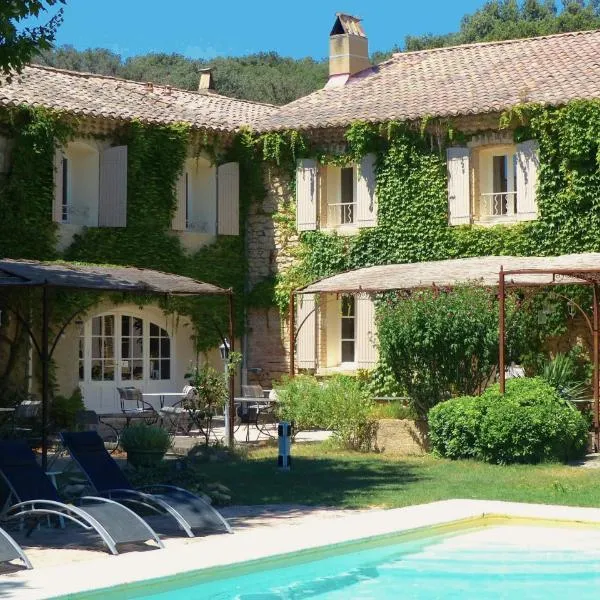 Logis Hôtel La Sommellerie – hotel w mieście Châteauneuf-du-Pape