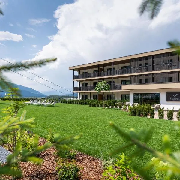 K1 Mountain Chalet - Luxury Apartements, hotel v Brunicu