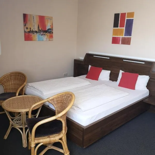 Hotel Köln-Bonn, hotel en Bornheim