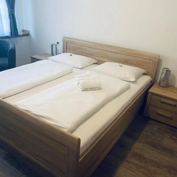 Hotel Brauhaus zur Krone, hotel v destinaci Bergheim