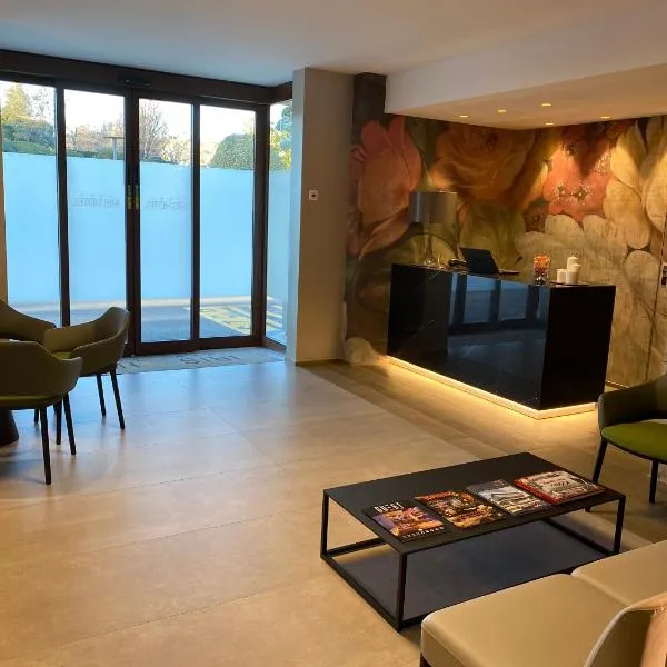 Iris Hotel, hotel en Provaglio d'Iseo