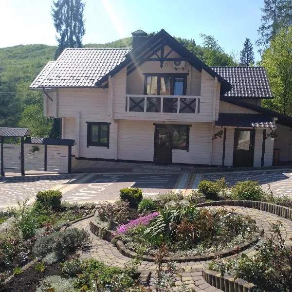 Villa Medova โรงแรมในโคซิฟ