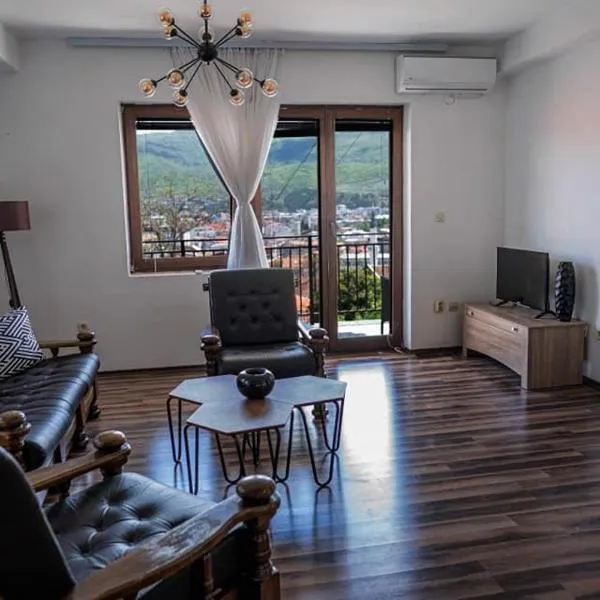 Villa Clock Tower - Саат Кула, hotel in Ohrid