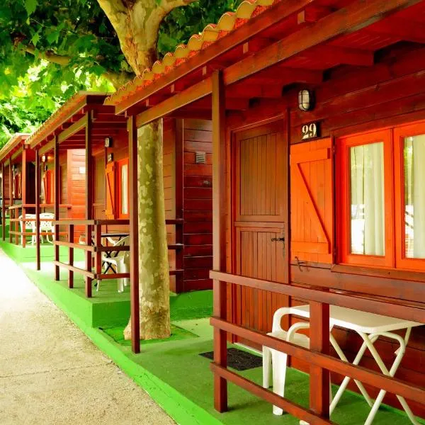 Camping Playa Canelas, hotel in Portonovo