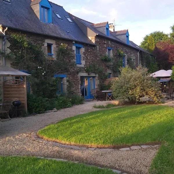 Domaine de la Tarais, hotel in Tréfumel