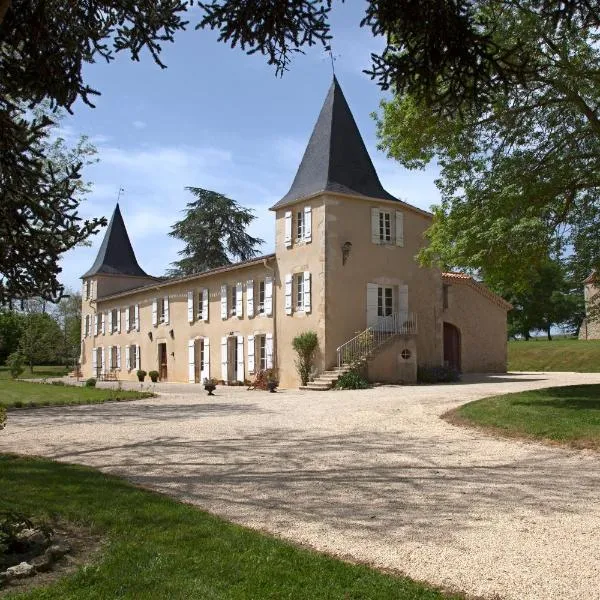 Maison d'hôtes de Charme Les Bruhasses – hotel w mieście Condom